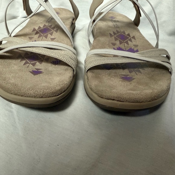 Skechers Women's Sandals in Taupe and Light Gray - Picture 2 of 8